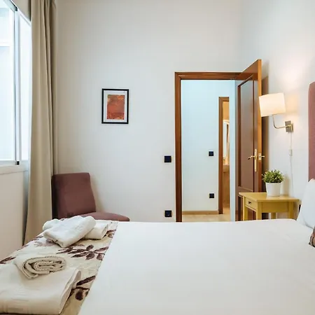 Homeyseville-amazing Views Cathedral Tomas De Ibarra - 8 Pax, Parking Optional * Seville
