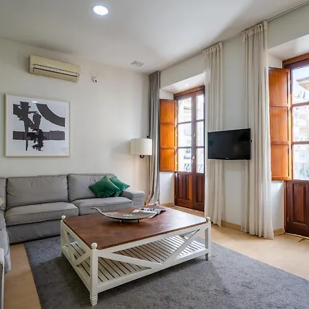 アパート Homeyseville-amazing Views Cathedral Tomas De Ibarra - 8 Pax, Parking Optional *